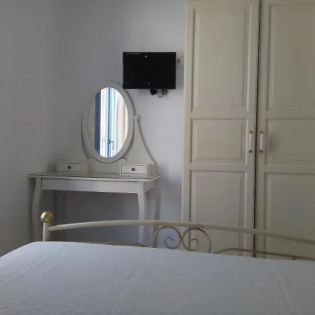 Nyaraló Natalia Appartments Ambelász